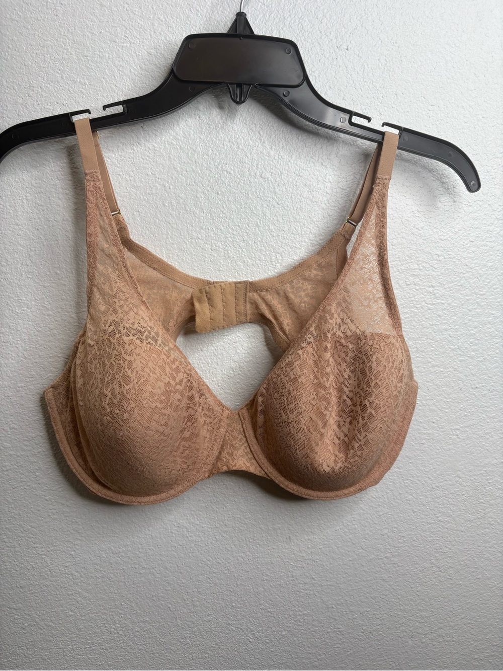 Natori Size 40C Nude Underwire Bra